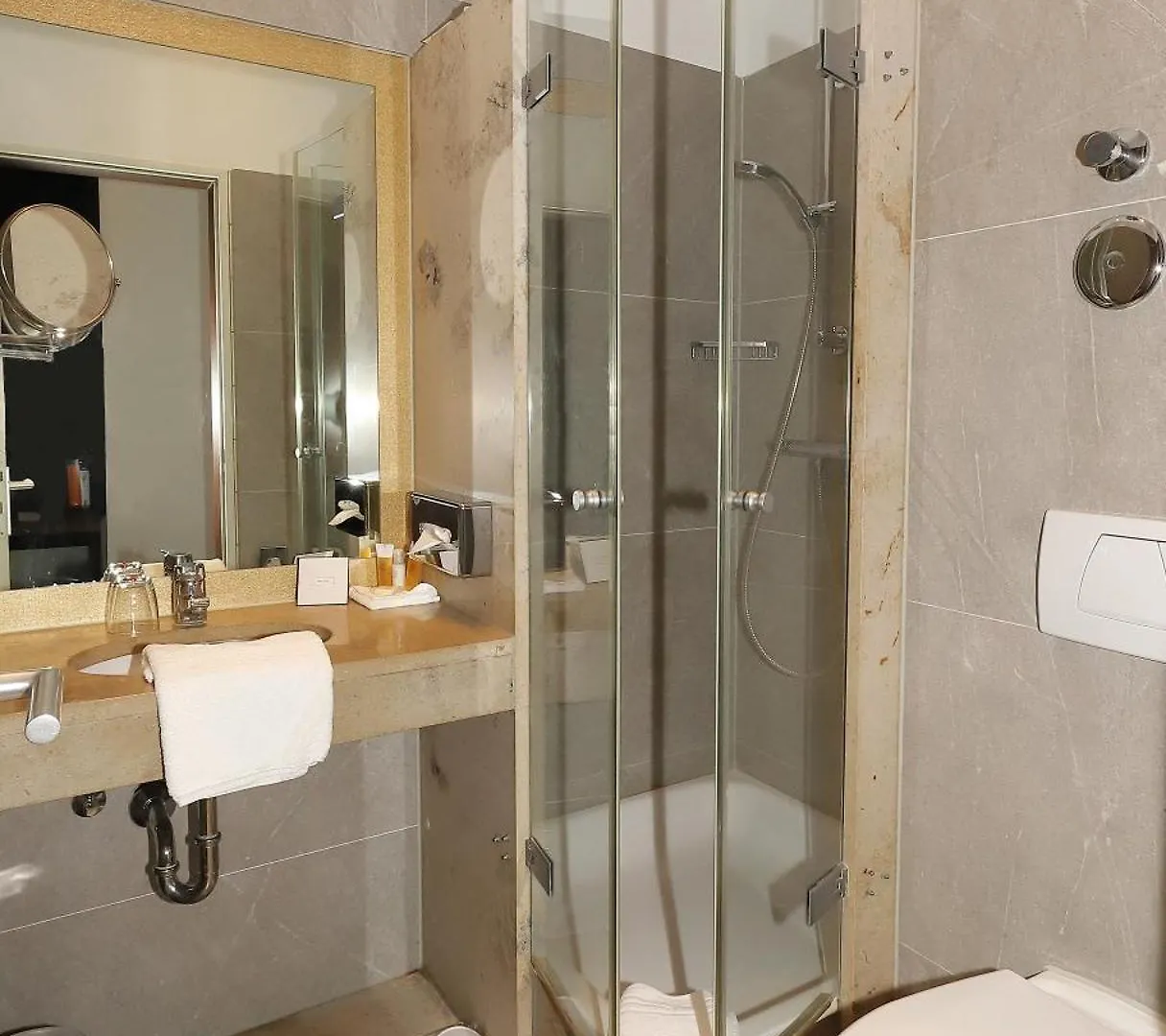Devin Art Hotel Dusseldorf